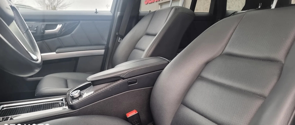 Mercedes-Benz GLK cena 99900 przebieg: 127980, rok produkcji 2015 z Skępe małe 704